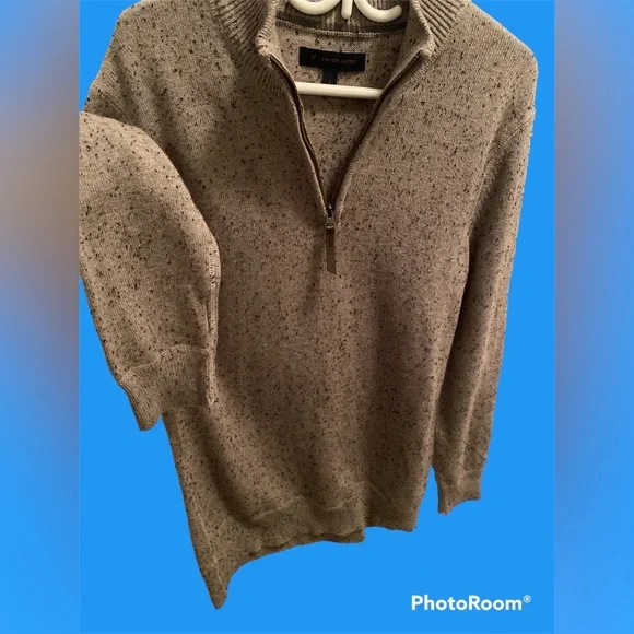 Denver Hayes - Picture 2 of 3